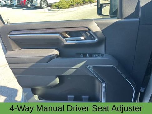 Used 2025 Chevrolet Silverado 2500 LT w/ Convenience Package image 11