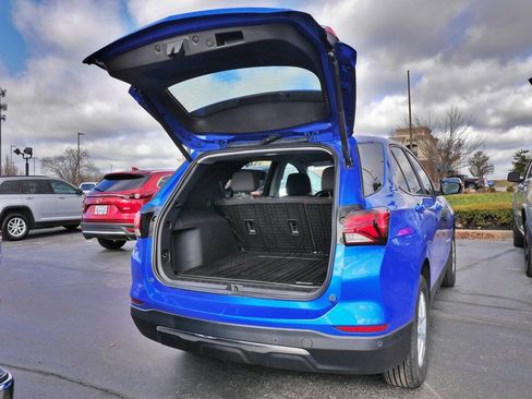 Used 2024 Chevrolet Equinox LT w/ LPO, Floor Liner Package image 6