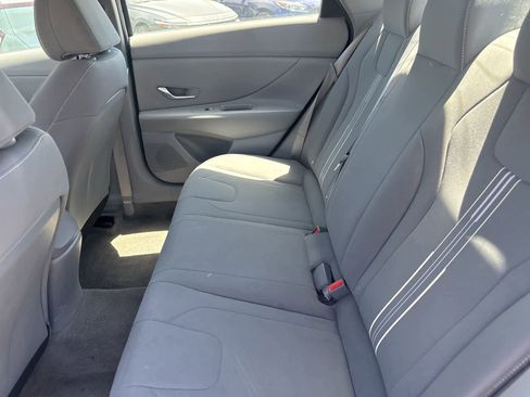 Used 2023 Hyundai Elantra SEL FWD image 15