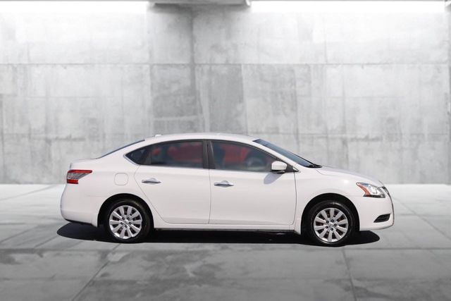 Used 2015 Nissan Sentra SV FWD image 5