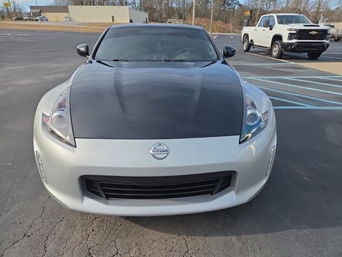 Used 2020 Nissan 370Z image 2