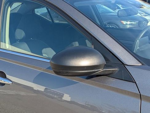 Used 2024 Nissan Altima 2.5 SV image 15