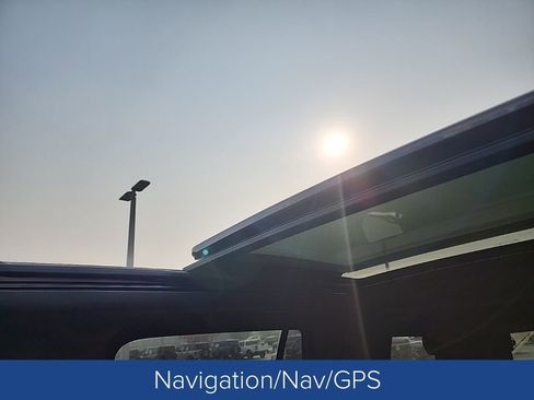 Used 2022 Chevrolet Tahoe Z71 w/ Luxury Package image 4