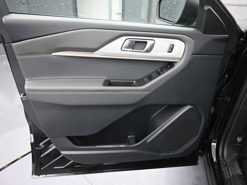 New 2026 Ford Explorer Active image 25