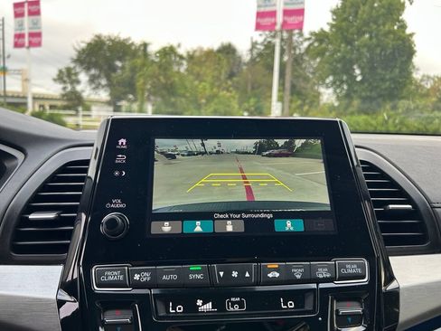Certified 2023 Honda Odyssey Touring image 20
