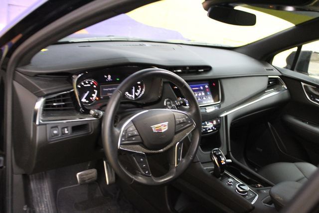 Used 2022 Cadillac XT5 Sportv AWD/4WD image 14