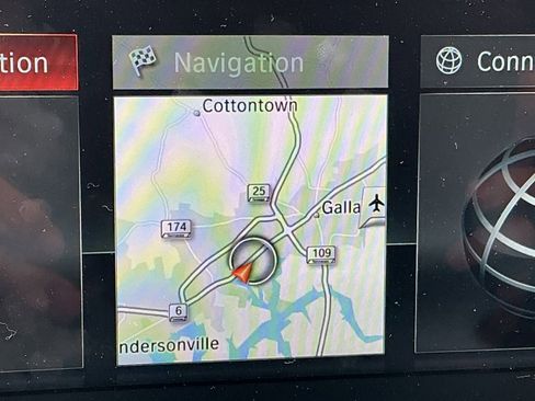 Used 2018 BMW 530e 530e iPerformance image 8