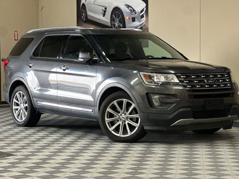 Used 2016 Ford Explorer Limited FWD image 2