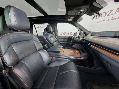 Certified 2025 Lincoln Navigator Black Label AWD/4WD image 35