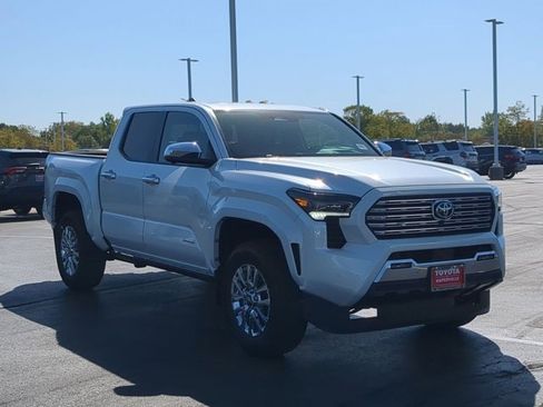 New 2025 Toyota Tacoma Limited image 4