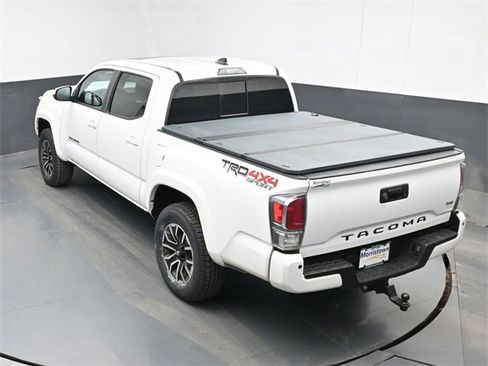 Used 2020 Toyota Tacoma TRD Sport w/ TRD Premium Sport Package image 40