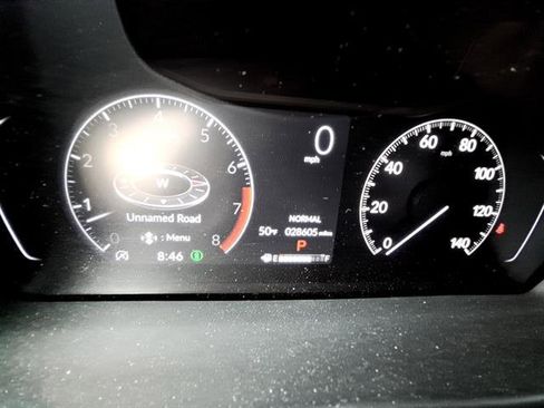 Used 2023 Honda Pilot Touring image 4