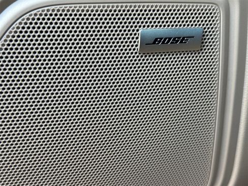 Used 2025 Porsche Macan image 21