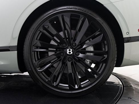 Used 2024 Bentley Continental GT Speed image 32
