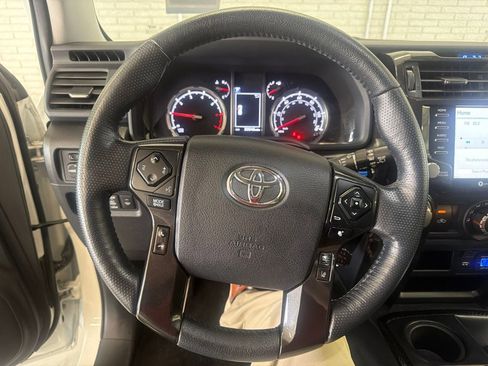 Used 2023 Toyota 4Runner TRD Off-Road Premium w/ Moonroof Package AWD/4WD image 11