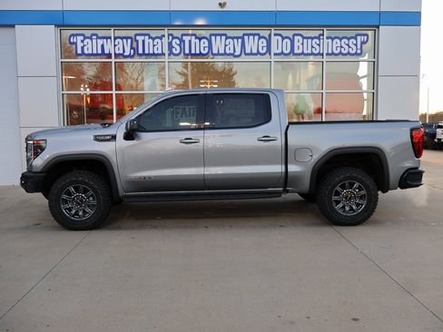 New 2025 GMC Sierra 1500 AT4X image 7