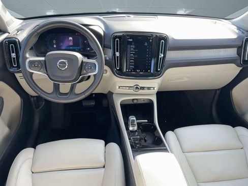 Certified 2024 Volvo XC40 B5 Plus image 25