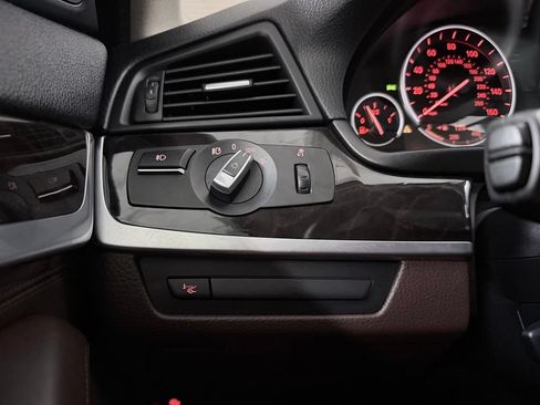Used 2014 BMW 528i Sedan RWD image 24