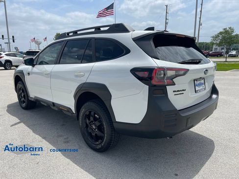 Used 2022 Subaru Outback Wilderness AWD/4WD image 3