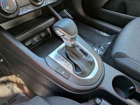 Used 2024 Kia Forte LXS image 15