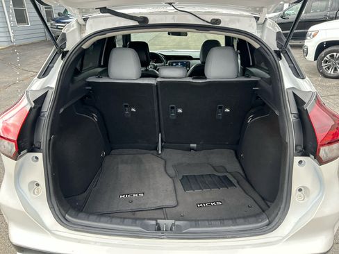 Used 2024 Nissan Kicks SR w/ SR Premium Package image 18