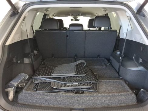 Certified 2022 Volkswagen Tiguan SE image 20