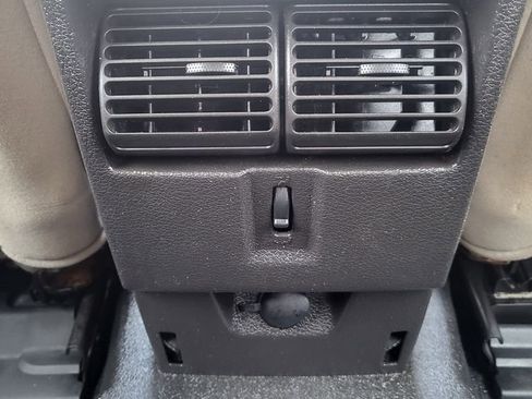 Used 2008 Ford Explorer Sport Trac XLT image 25