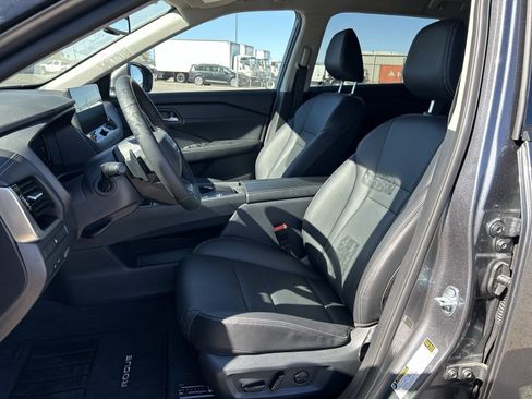 Certified 2026 Nissan Rogue SL image 16