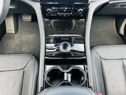 Used 2023 Jeep Grand Cherokee L Limited w/ Luxury Tech Group II image 27