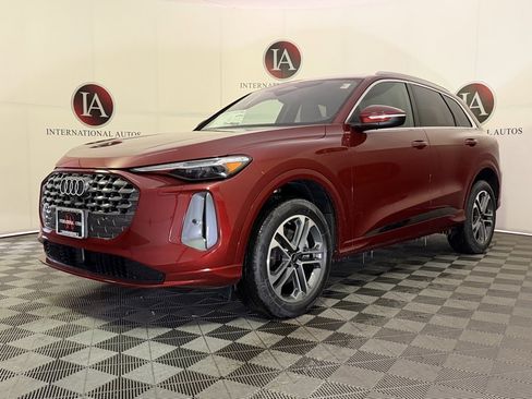 New 2025 Audi Q5 Premium Plus image 2