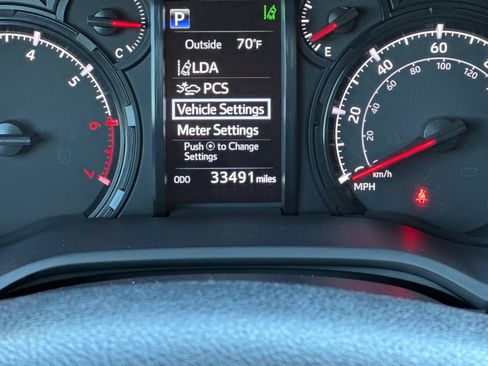 Used 2021 Toyota 4Runner SR5 AWD/4WD image 21