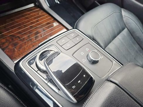 Used 2019 Mercedes-Benz GLS 450 4MATIC image 32