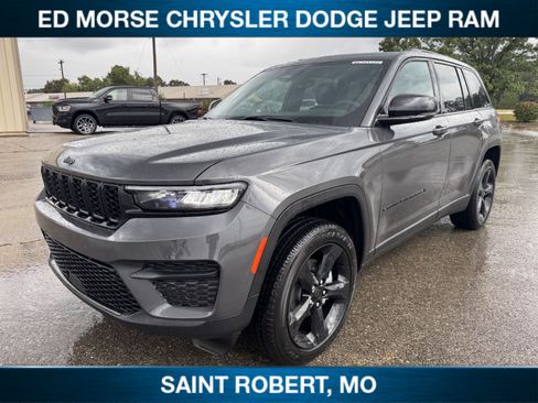 New 2025 Jeep Grand Cherokee Altitude AWD/4WD image 1