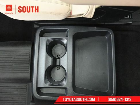 Used 2020 Ford Explorer Limited w/ Class III Trailer Tow Package image 28