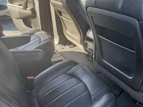Used 2016 Buick Enclave Leather image 4