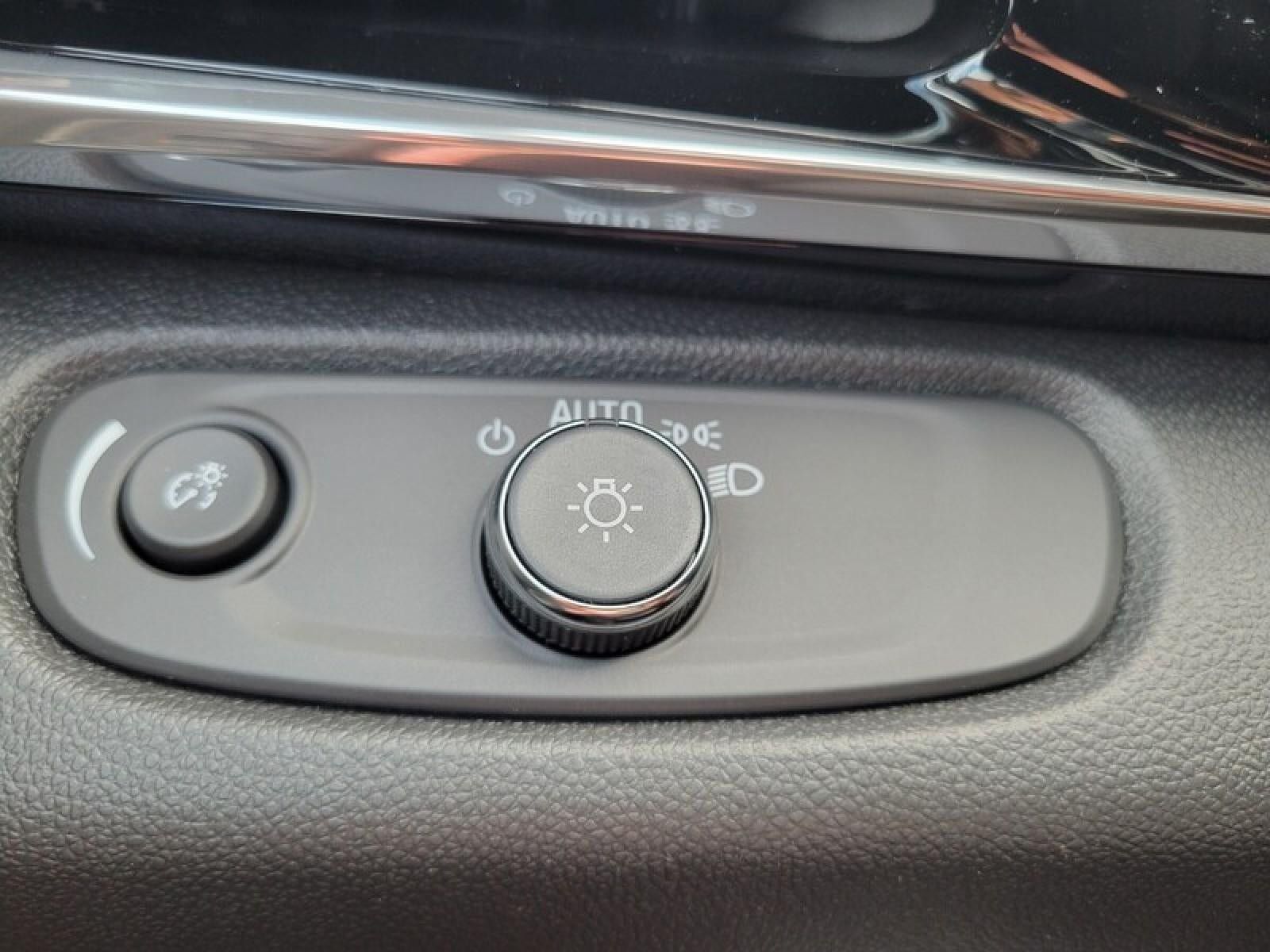 New 2026 Buick Envista Sport Touring w/ Convenience I Package FWD image 20