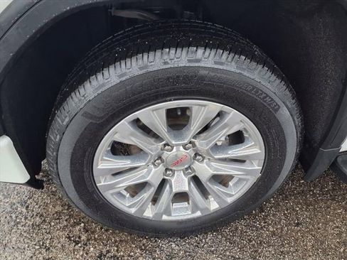 Used 2021 GMC Sierra 1500 Denali w/ Driver Alert Package II image 40