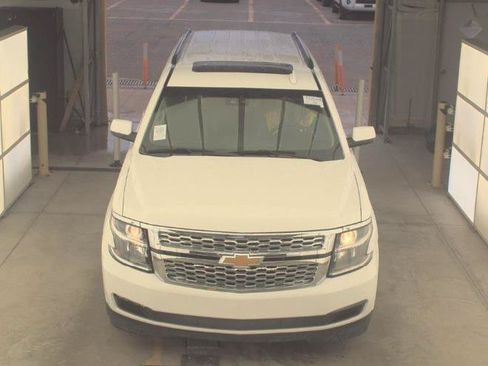 Used 2018 Chevrolet Suburban LT AWD/4WD image 3