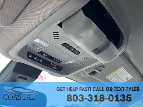 Used 2020 Chevrolet Equinox LT image 40