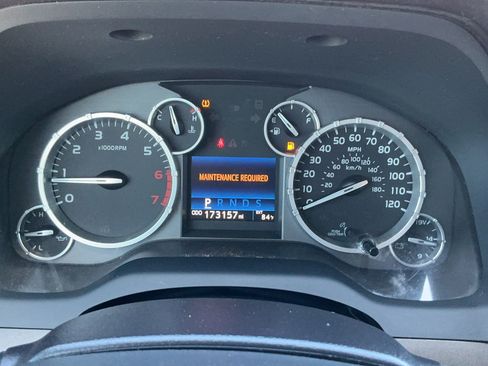 Used 2015 Toyota Tundra SR5 w/ SR5 Upgrade Package AWD/4WD image 13