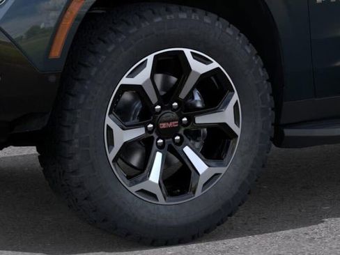 New 2026 GMC Yukon AT4 AWD/4WD image 9