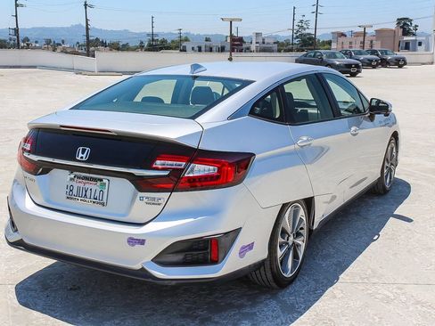 Certified 2019 Honda Clarity Touring image 6