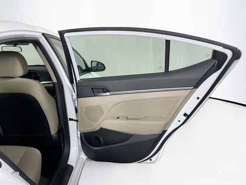 Used 2018 Hyundai Elantra SEL w/ Cargo Package image 28