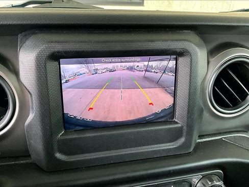 Used 2021 Jeep Wrangler Willys image 25