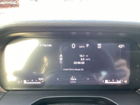 New 2026 Jeep Grand Cherokee Limited AWD/4WD image 17