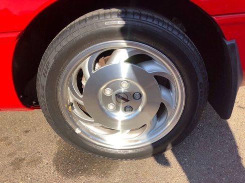 Used 1995 Chevrolet Corvette Convertible RWD image 25