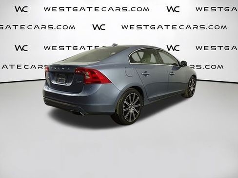 Used 2017 Volvo S60 T5 Inscription image 44