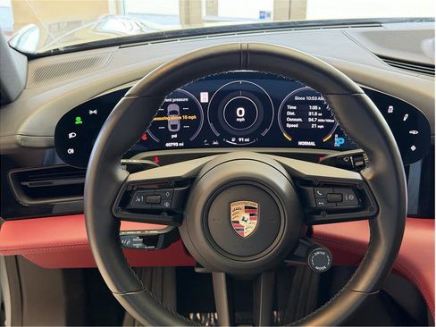 Used 2023 Porsche Taycan 4S w/ Premium Package image 17