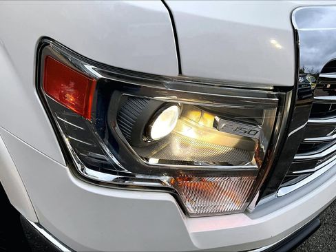 Used 2014 Ford F150 Lariat w/ Equipment Group 502A Luxury image 26