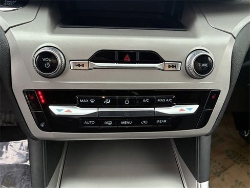 Certified 2023 Ford Explorer XLT w/ Equipment Group 202A image 30